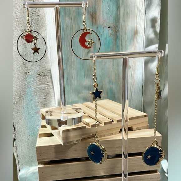OUT OF THIS WORLD EARRING BUNDLE!! - Picture 3 of 5